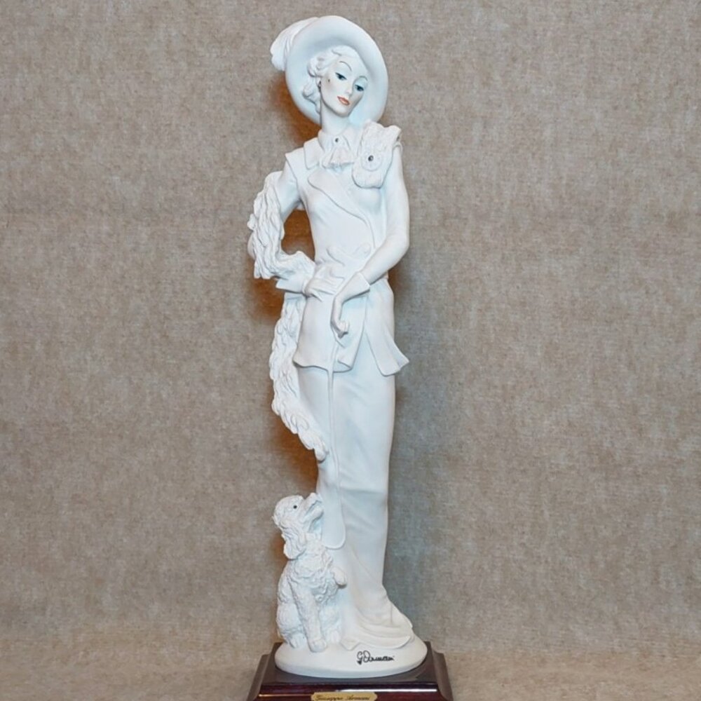 Ltd. Ed. Giuseppe Armani "The Poodle" Vintage Art Antique Statue Collectible